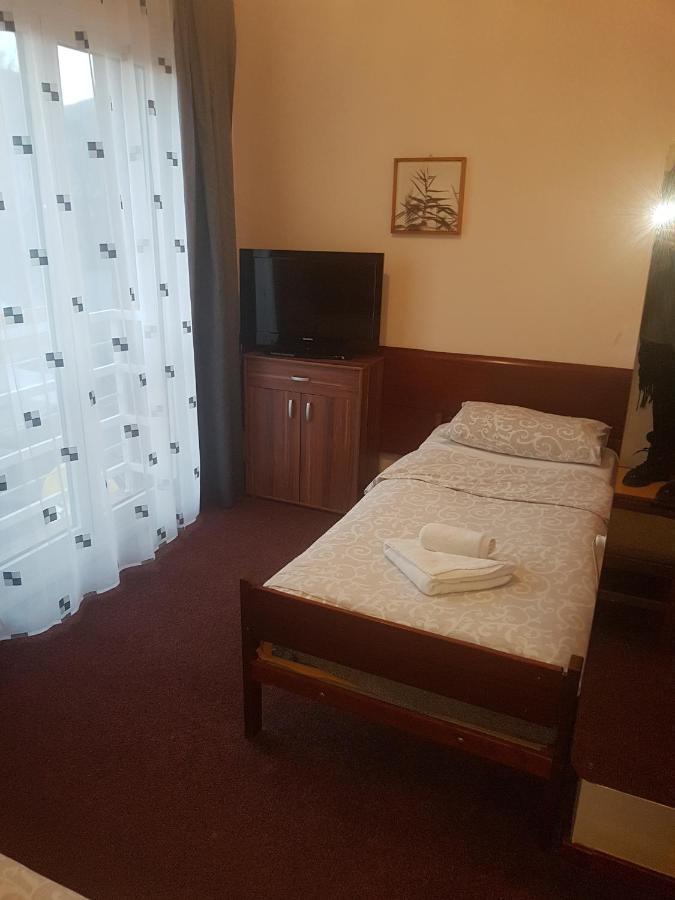 Hotel Sax Balkan Dimitrovgrad Buitenkant foto