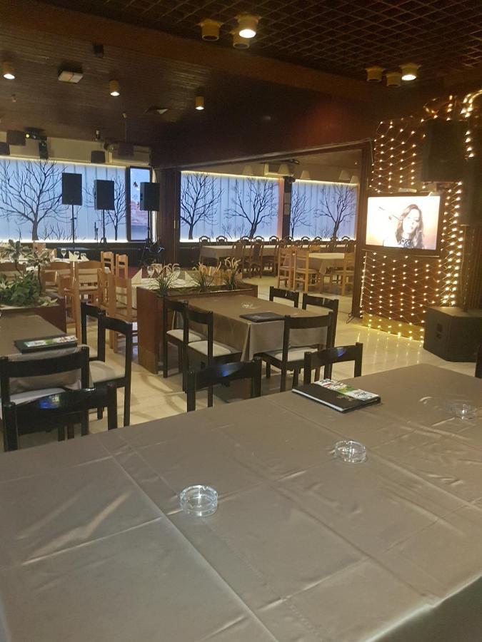Hotel Sax Balkan Dimitrovgrad Buitenkant foto