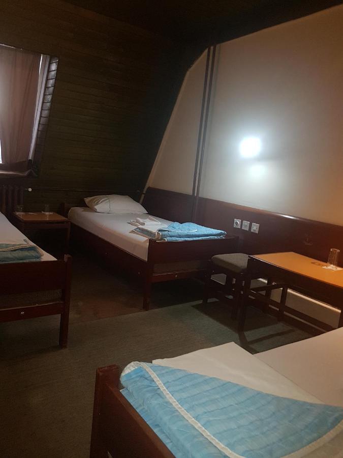 Hotel Sax Balkan Dimitrovgrad Buitenkant foto