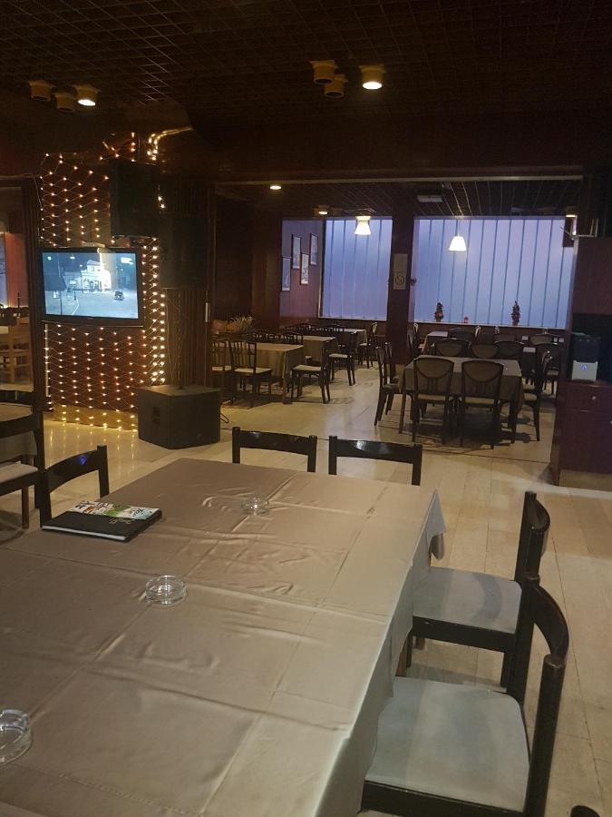 Hotel Sax Balkan Dimitrovgrad Buitenkant foto