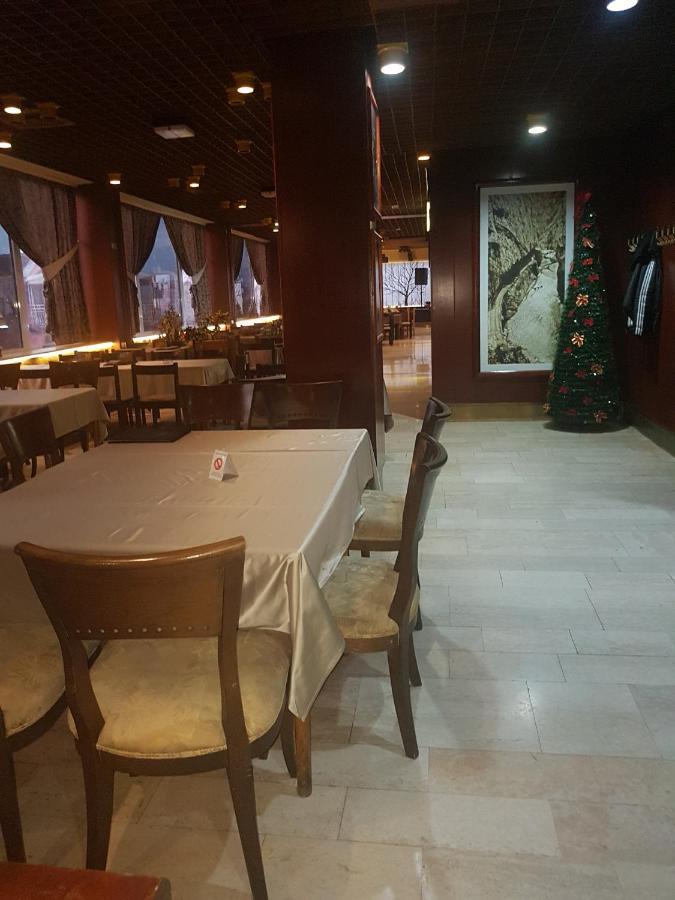 Hotel Sax Balkan Dimitrovgrad Buitenkant foto